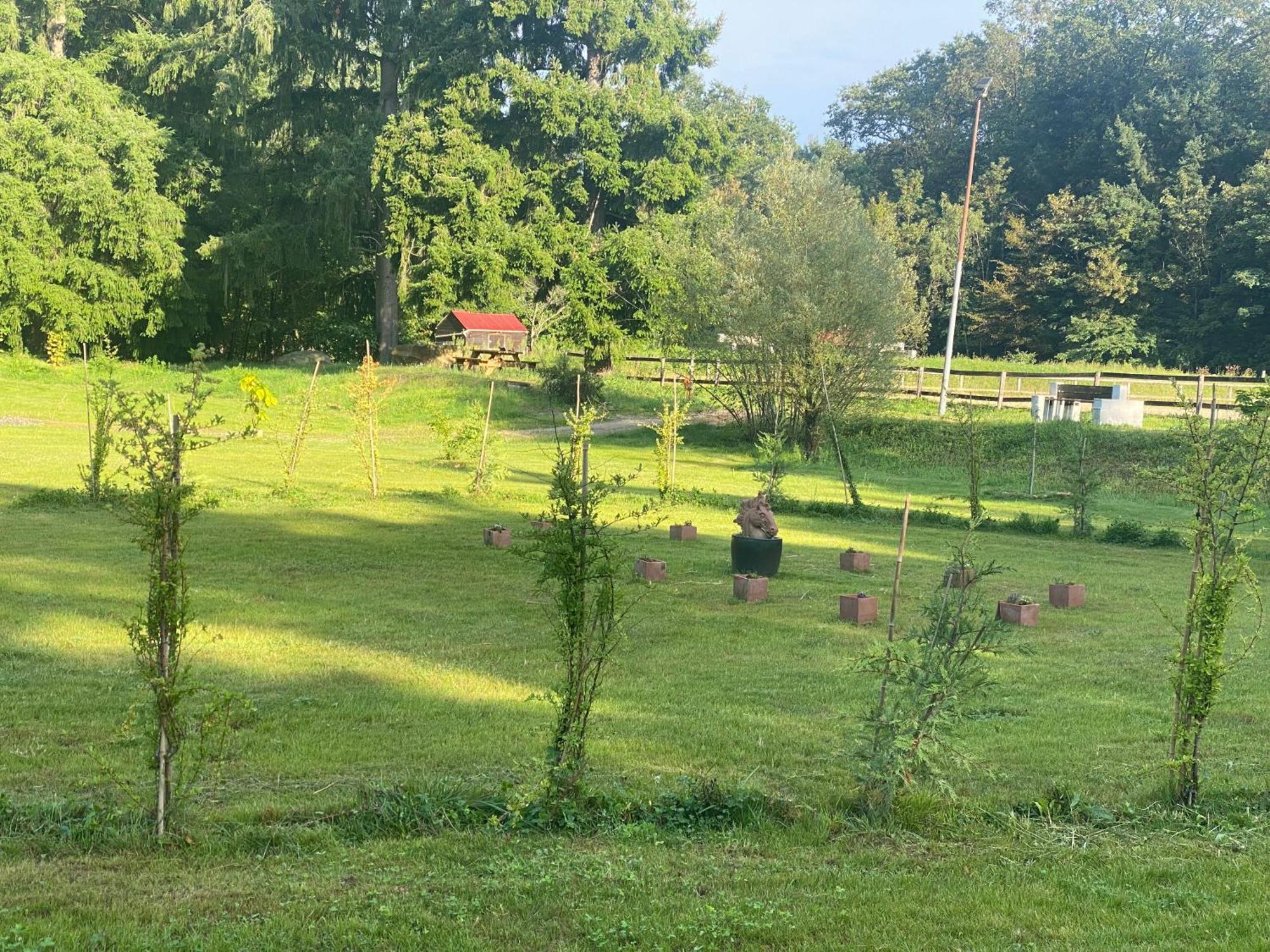 Maison Dans Parc Prive, Sports Et Loisirs Proche Golf Du Coudray Montceaux Affittacamere